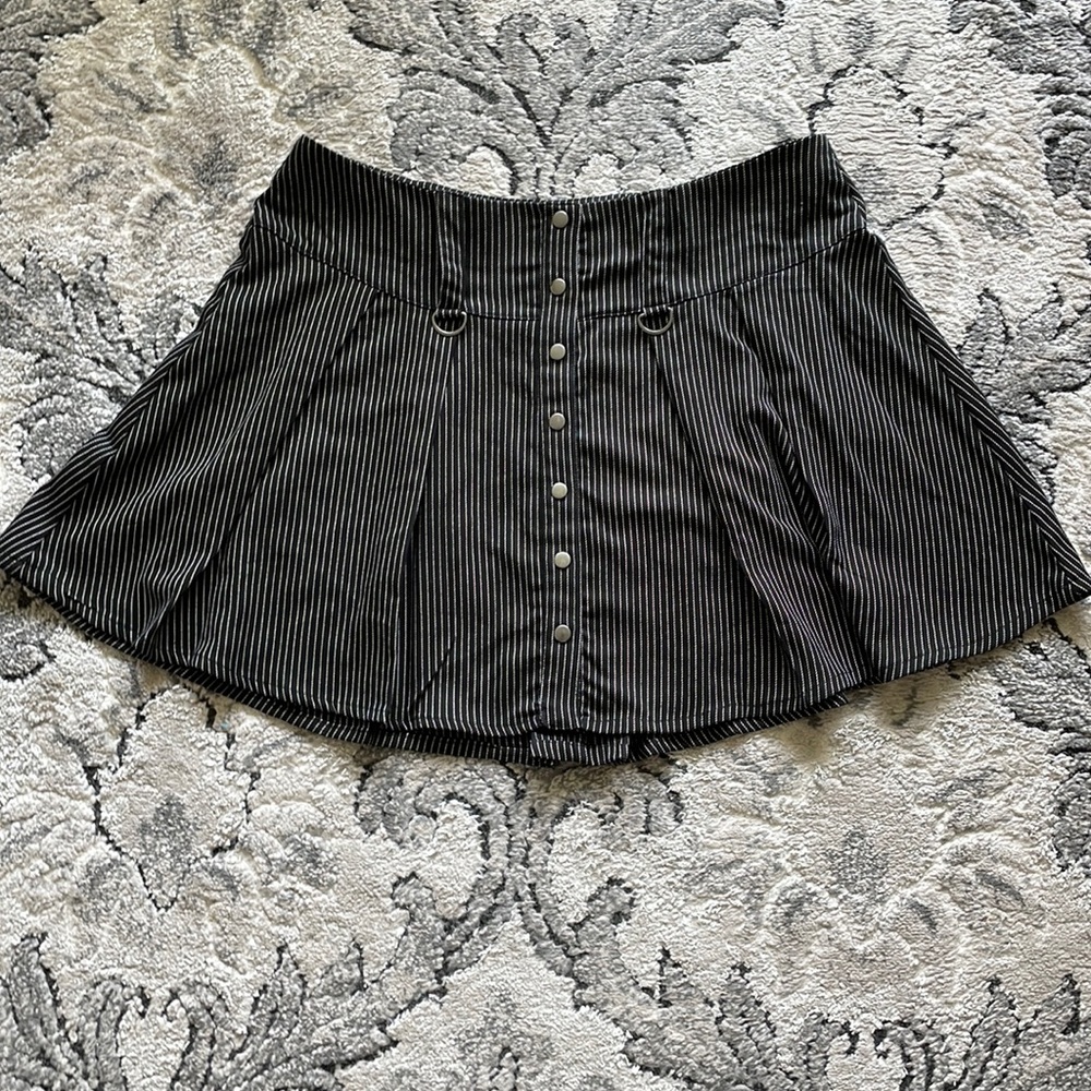 Hot Topic - Pleated Snap Front Skirt - 3X - NWT